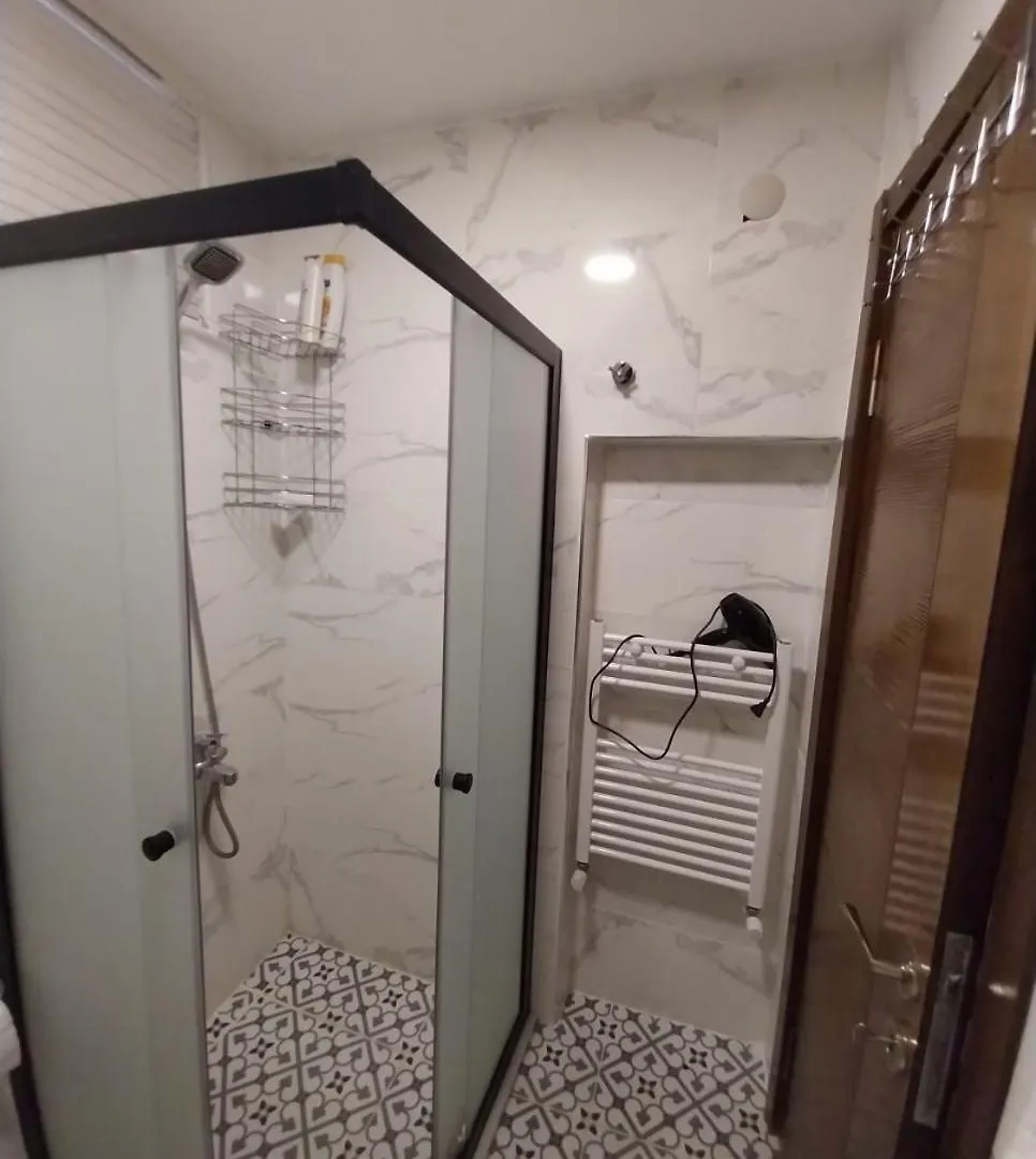Apartamento Tiyn House Esmirna
