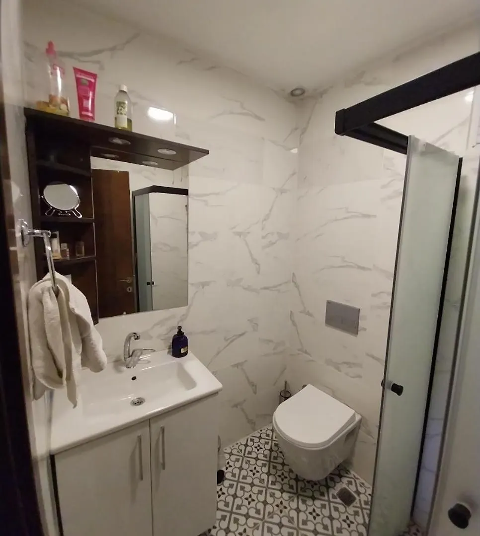 Apartamento Tiyn House Esmirna