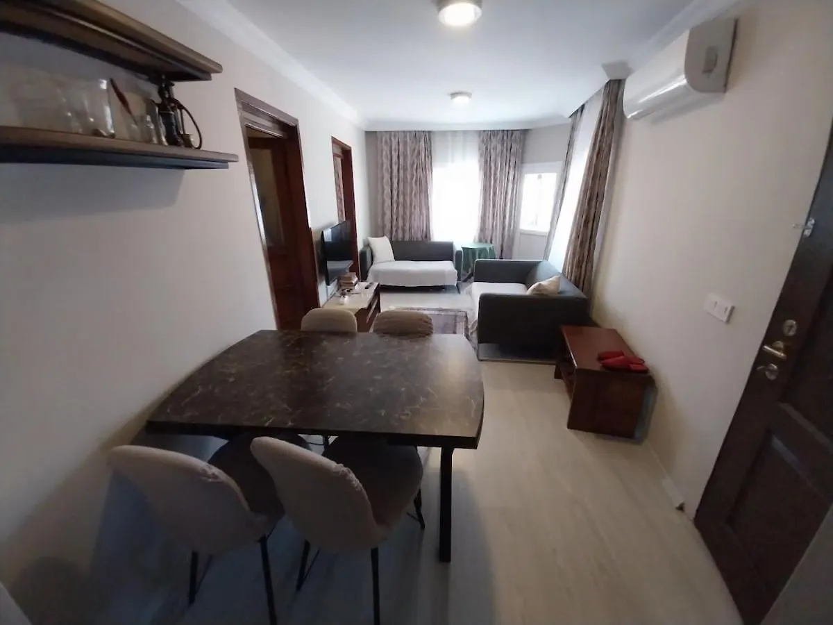 Apartamento Tiyn House Esmirna Turquía